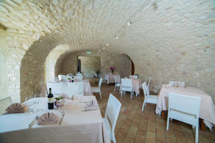 Sala colazioni, Ristorante Depandance a 1,5 km 