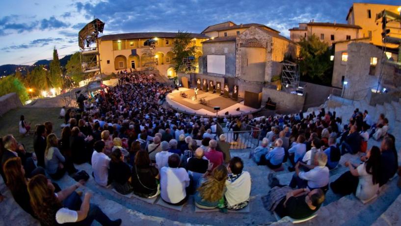 Soggiorni per Festival dei Due Mondi Spoleto