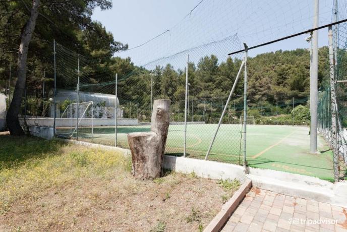 Campo calcio erba sintetica Villaggio-turistico Peschici 