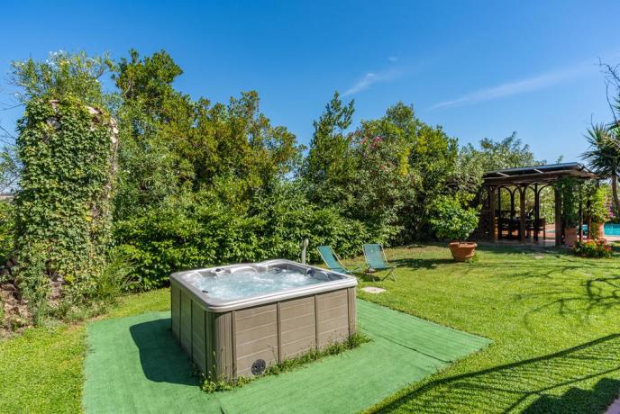 Vasca Idromassaggio riscaldato Agriturismo vicino Mare Argentario