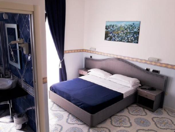 Camera Doppia con Bagno Privato in Hotel