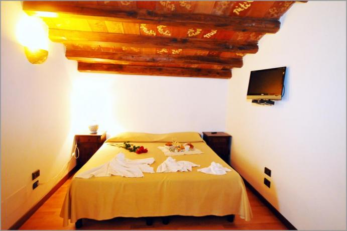 Hotel Sicilia, Suite "STANZA DEL DIALETTO SICILIANO"