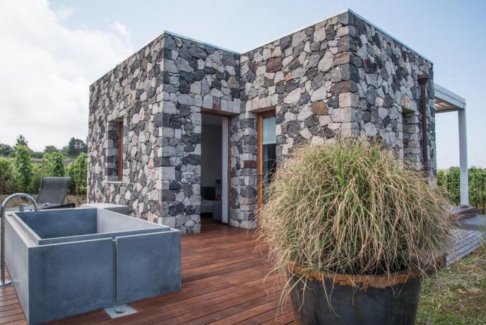 Mini appartamento vacanza con veranda vasca idromassaggio Lipari
