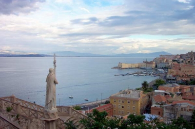 Gulf of Gaeta, stay at low prices