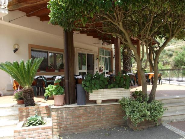 Hotel Catania immerso nel verde