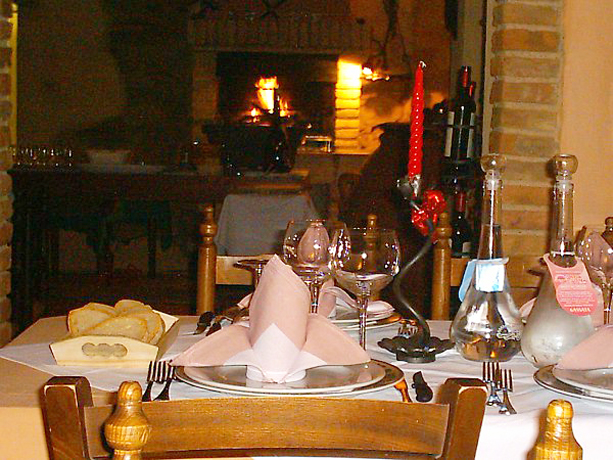 Hotel Ristorante Enoteca Castellina Marittima 