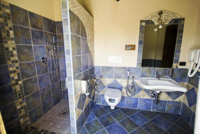 Bagno adatto ai disabili Camera Unicorno