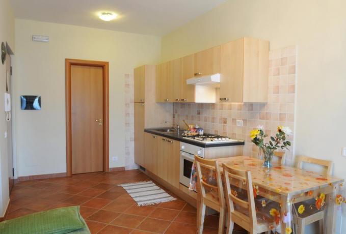 Cucina appartamento residence a Ronciglione 