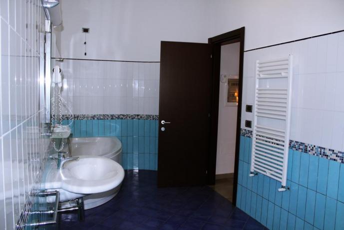 Camera con bagno privato- Hotel a Polla 