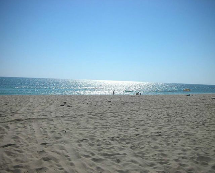 Villa con Giardino-Privato a 100-mt dalla spiaggia a-Capaccio-Campania
