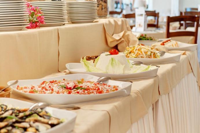 ristorante a buffet hotel lo smeraldo 