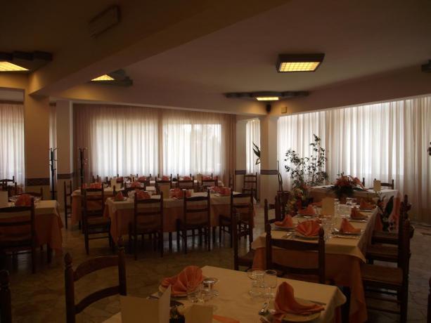 Ristorante Hotel vicino Catania per ricevimenti 