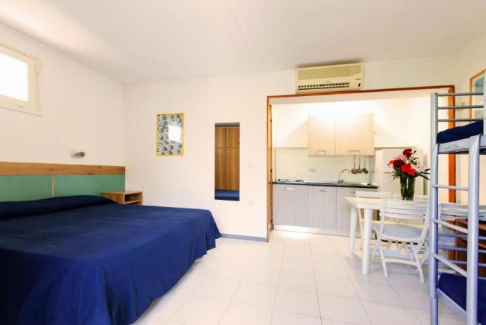 Bungalow con Letto a Castello e Angolo Cottura 