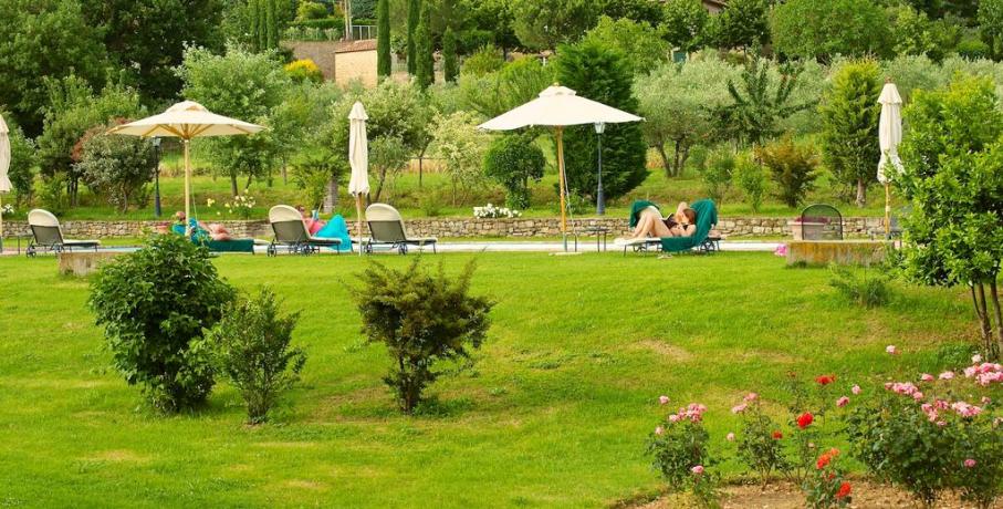 Villa a Cortona immersa nel verde 