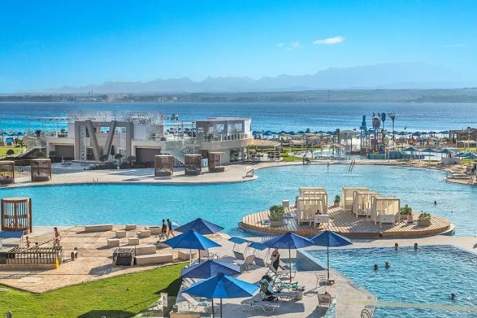 Villaggio Hurgada con grandissima piscina e animazione 