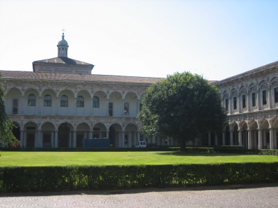 hotels near University of Milan