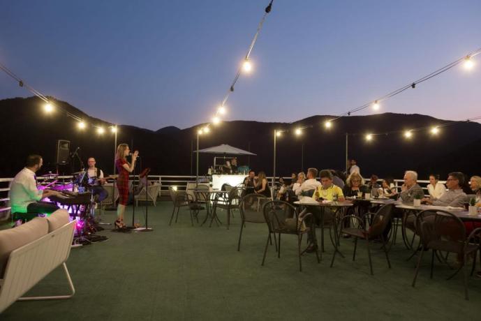 Panoramic restaurant in Hotel Piediluco Lake