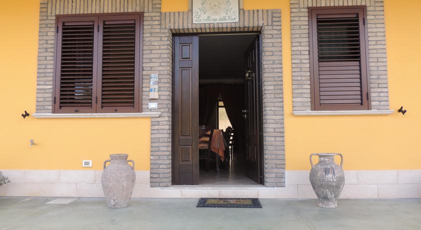 ingresso dell'agriturismo