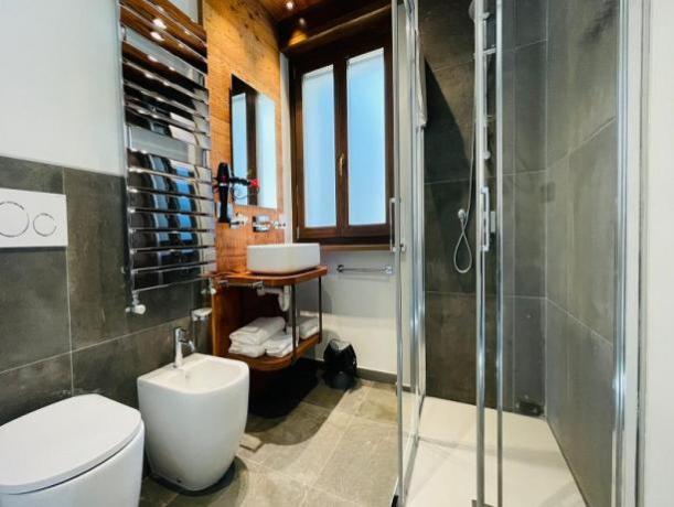 Bagno moderno privato in Appartamento 