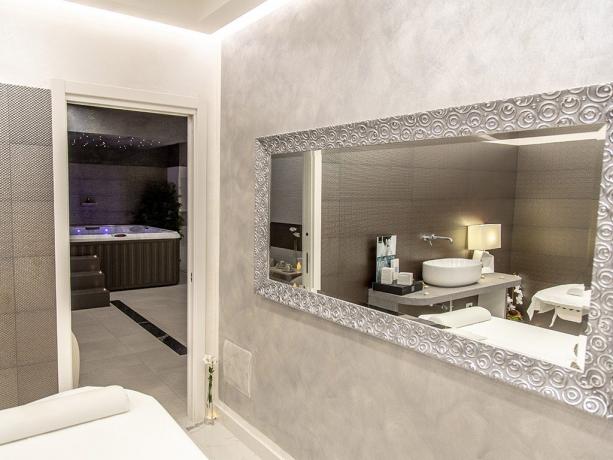 Centro massaggio hotel 4stelle Battipaglia-Salerno