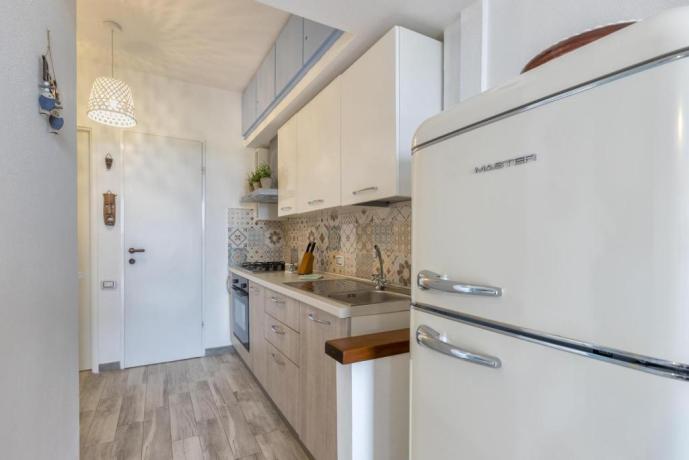 Cucina in appartamento per vacanze a Stintino