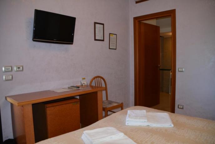 camera matrimoniale hotel vicino roma