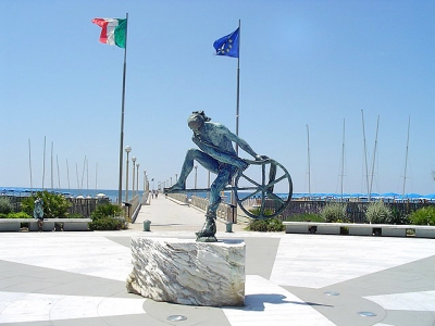 Pernottare a Marina di Massa in Versilia
