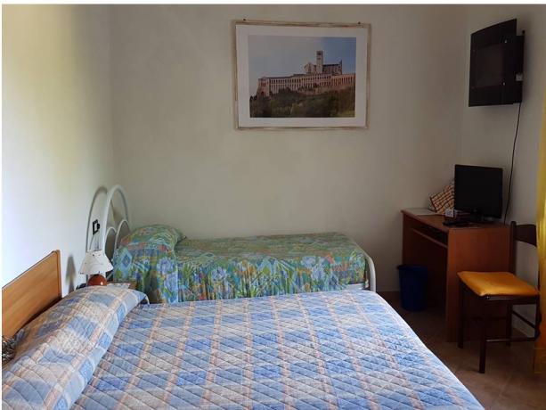 Camera Tripla in casa vacanza ad Assisi