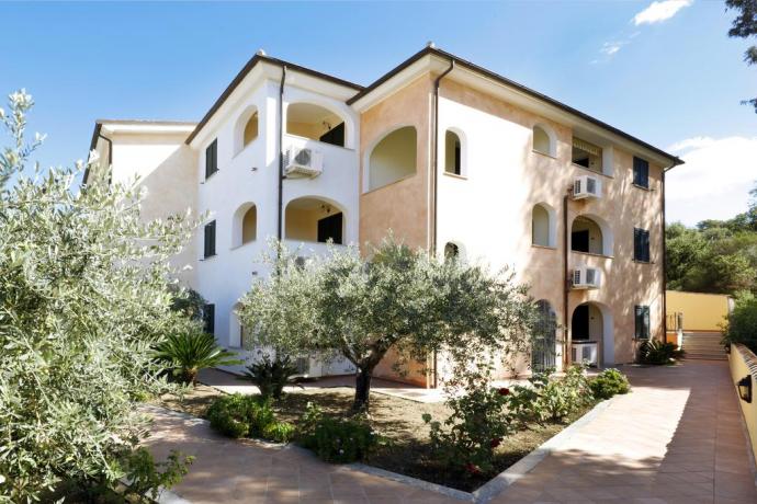 residence vicino Orosei con spazio esterno in sardegna 