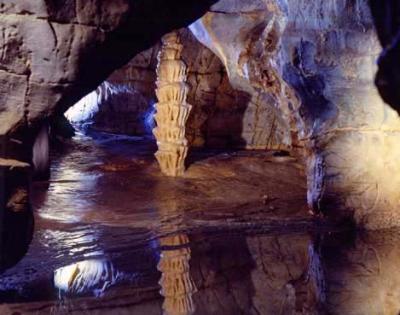 Guided tours through the Stiffe Caves, Abruzzi