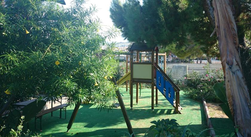 Parco Giochi Ideale Famiglie Hotel*** Patti