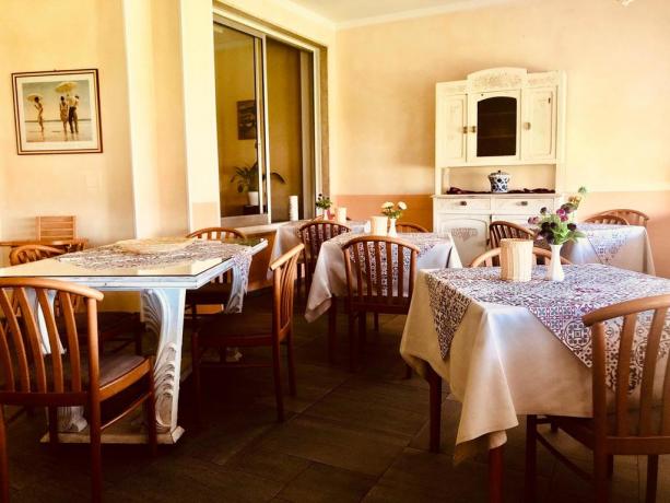 Sala ristorante in hotel3stelle a Imperia