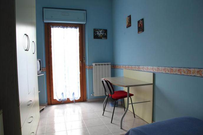 Camera singola + scrivania B&B a Benevento