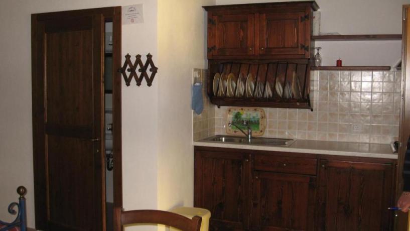 Appartamenti cucina attrezzata Agriturismo Acqualagna Marche 