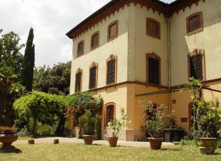 Agriturismo con appartamenti indipendenti giardino a Umbertide 