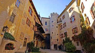 hotel in the center of brunico 