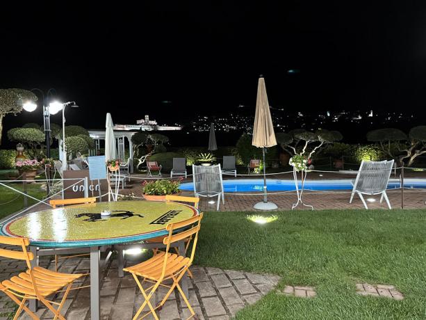 Resort 4 stelle  Assisi, Giardino con Piscina