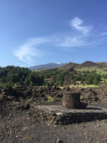 Pozzo antico dell'hotel nel Parco dell'Etna