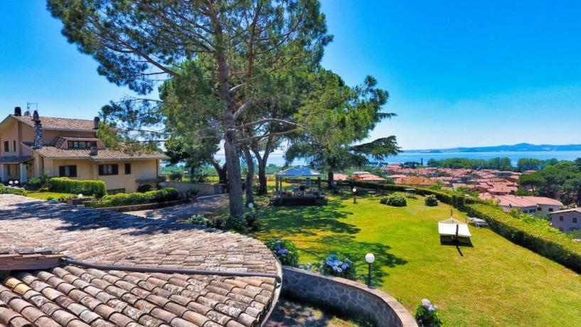 Giardino Esterno Vista Lago di Bolsena 