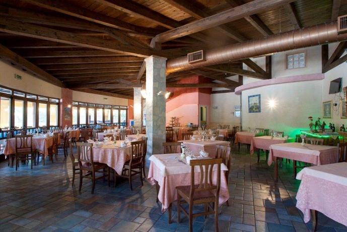 Villaggio con Ristorante con trattamento di P.Completa 