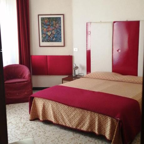 Camere moderne-hotel 3 stelle Diano-marina-Imperia