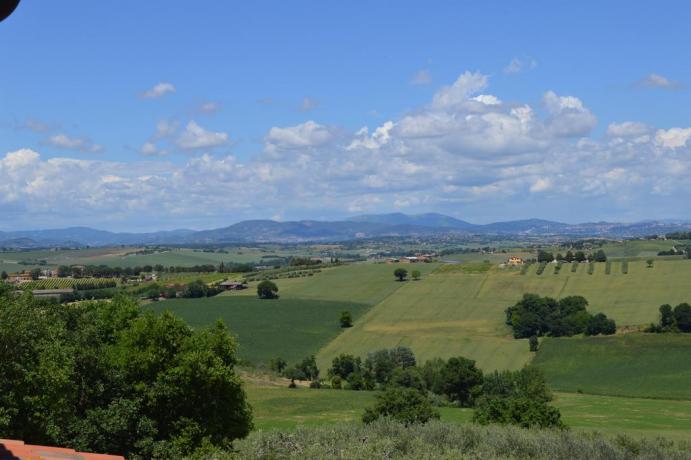 Offerta Weekend NATURA & RELAX in B&B in Umbria tra Olivi e citta' d'Arte, con Bonus Vacanze Accettato