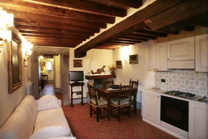 appartamento vacanze Glicine 2persone uso cucina Capolana-Arezzo-Toscana