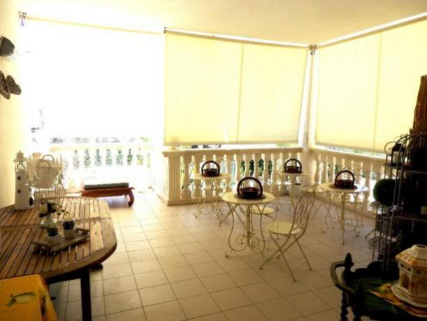 Casa vacanze a gallipoli con portico e piscina
