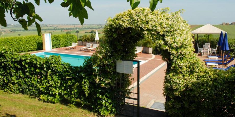 Agriturismo immerso nel verde con piscina Salata 