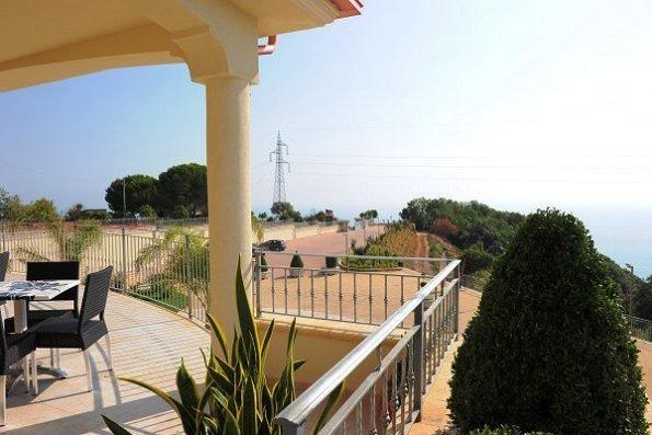 Terrazza con vista panoramica paesaggio calabro 