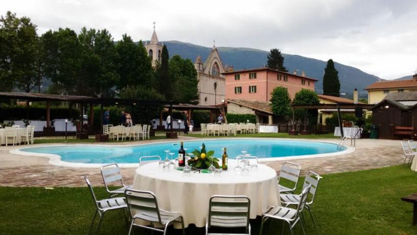 Ristorante per Cerimonie a Bordo Piscina - Assisi