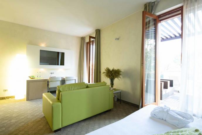Suite vicino Milano con TV satellitare Sky