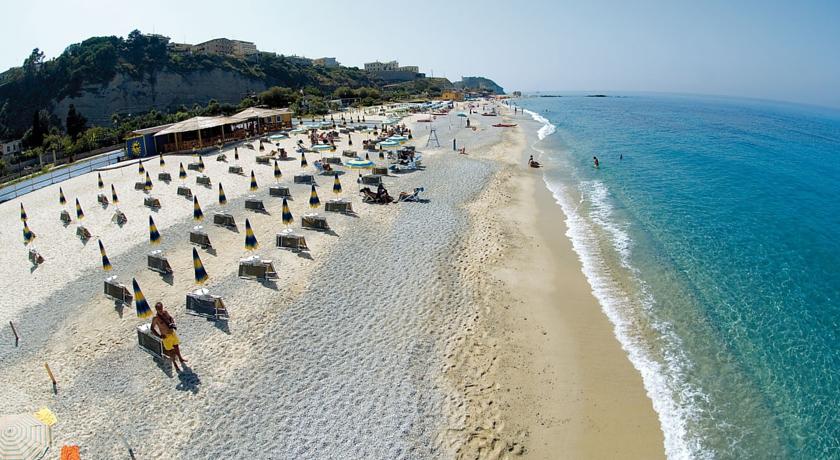 Villaggio vacanza alla spiaggia in Calabria