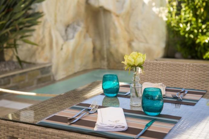 pranzo bordo piscina hotel Cilento Ascea mare